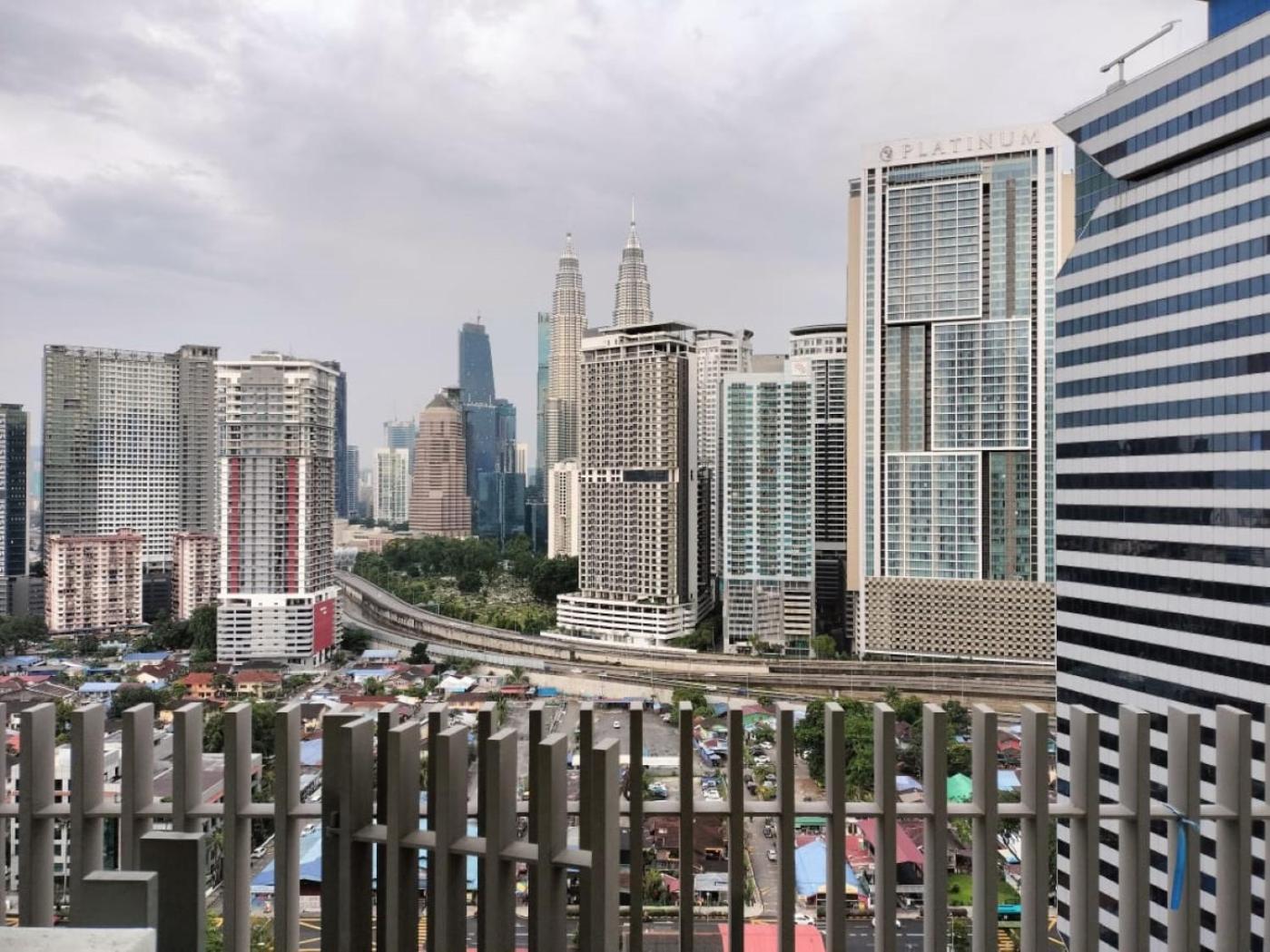 Apartemen Deluxe Klcc Sky Pool By Alaman *
